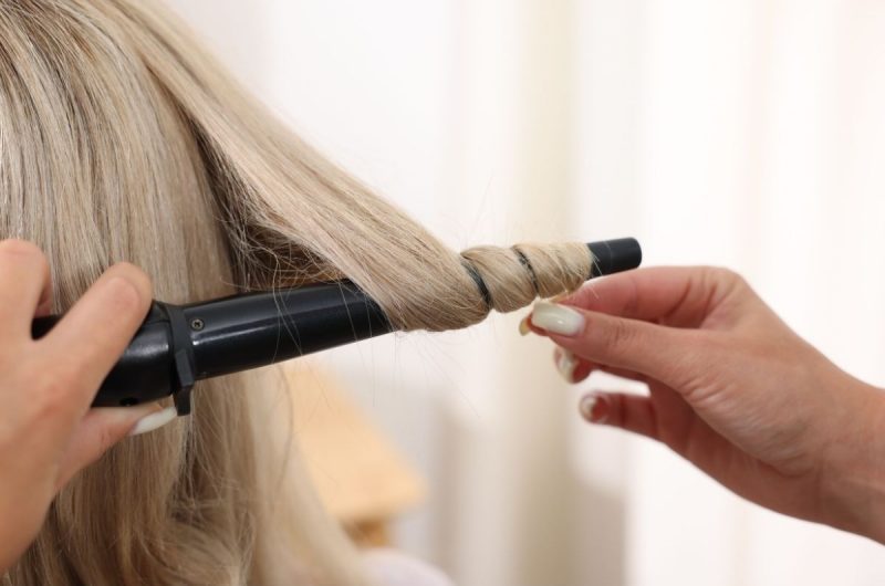 The Best Heat Protectants That Don’t Make Hair Sticky